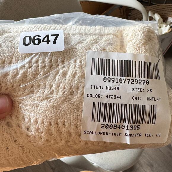 Madewell Scalloped-Trim Sweater Tee SZ XS Sand Crewneck Crop Open Knit Pullover - Picture 9 of 9